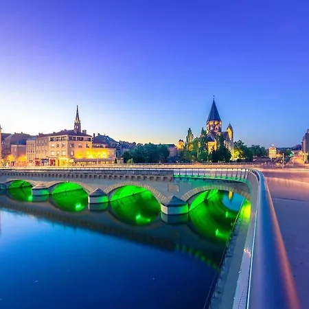 アパート Au Coeur Des Parcs Village Proche Gare Et Centre De Metz Woippy