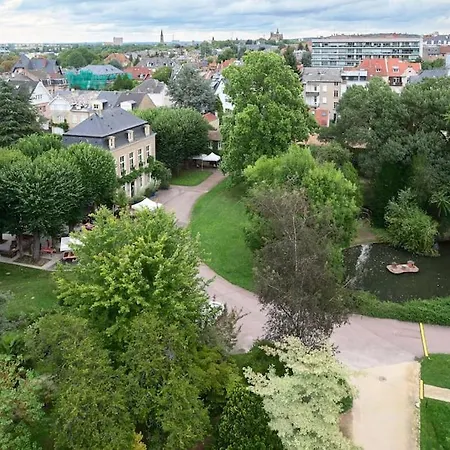 Au Coeur Des Parcs Village Proche Gare Et Centre De Metz Apartment Woippy
