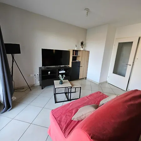 Au Coeur Des Parcs Village Proche Gare Et Centre De Metz *